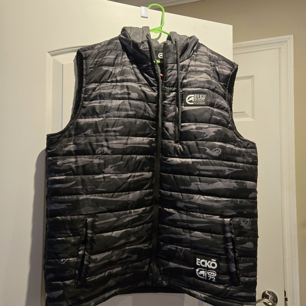 Ecko Unlimited Camouflage Black and Gray Vest